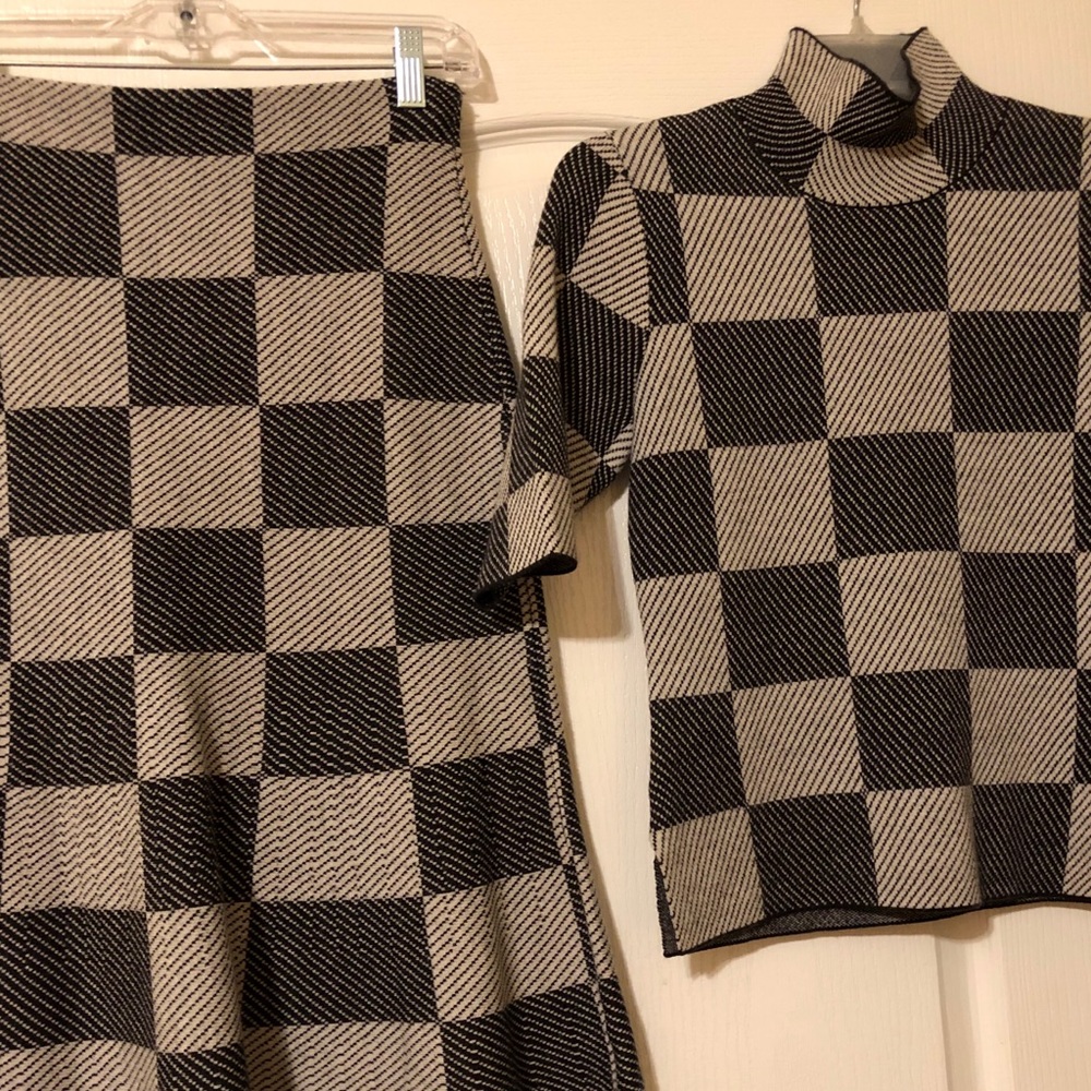 ANN TAYLOR KNIT SWEATER SKIRT AND TOP!